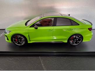 Auto's Audi RS3 Limousine 2022  Mint groen Schaal 1:18
