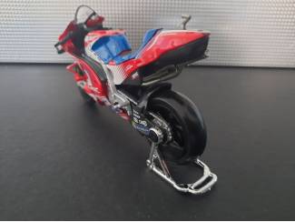 Tweewielers Ducati Desmosedici GP21 Pramac Racing #5 Schaal 1:18