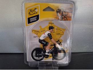 Tweewielers Tour de France Renner UAE EMIRATES  2023 Schaal 1:18