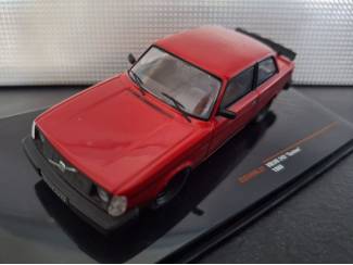 Volvo 240 Turbo Custom 1980 Schaal 1:43