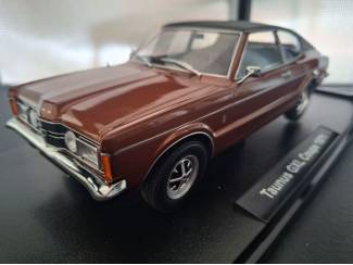 Ford Taunus GLX Coupe 1971 Bruin Schaal 1:18