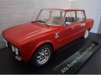 Alfa Romeo Giulia Nuova Super 1974 Schaal 1:18