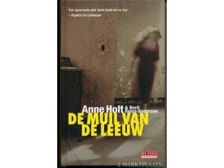 Anne Holt De muil van de leeuw Thriller 2001 ZGAN